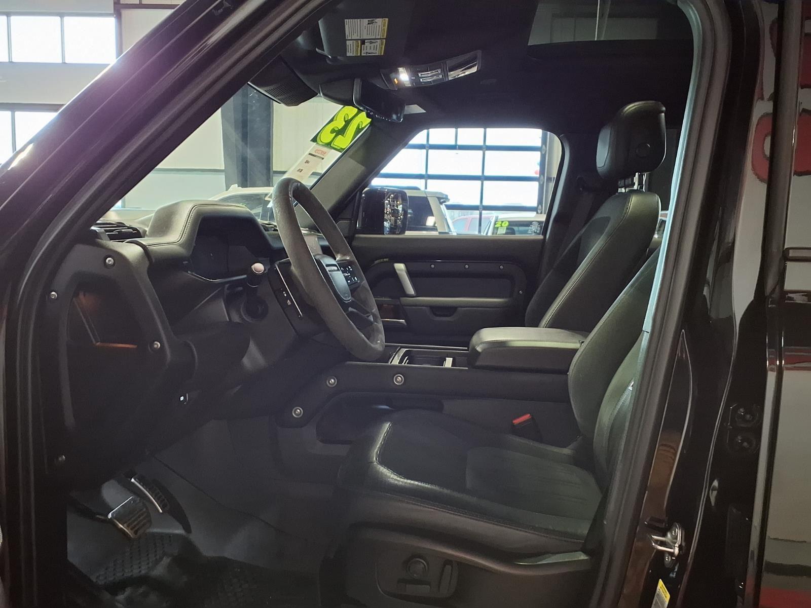 2023 Land Rover Defender V8 - Santorini Black Metallic exterior view 18