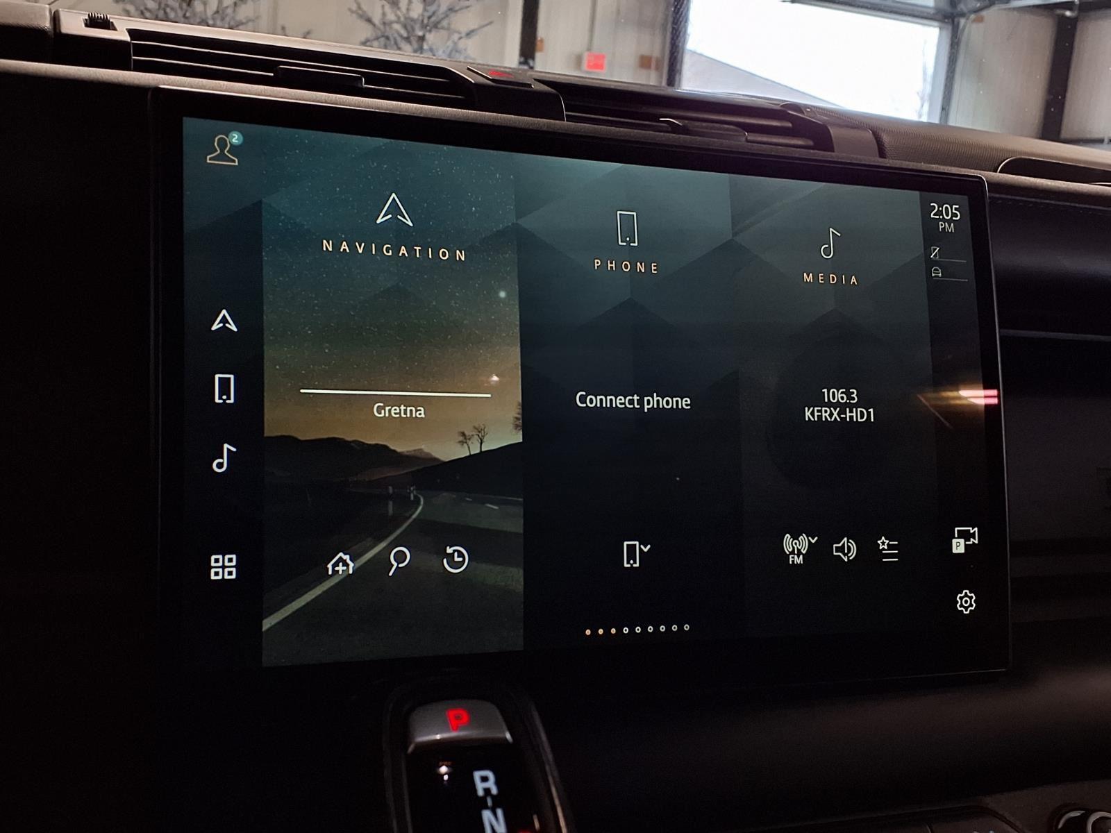 2023 Land Rover Defender V8 - Santorini Black Metallic exterior view 19