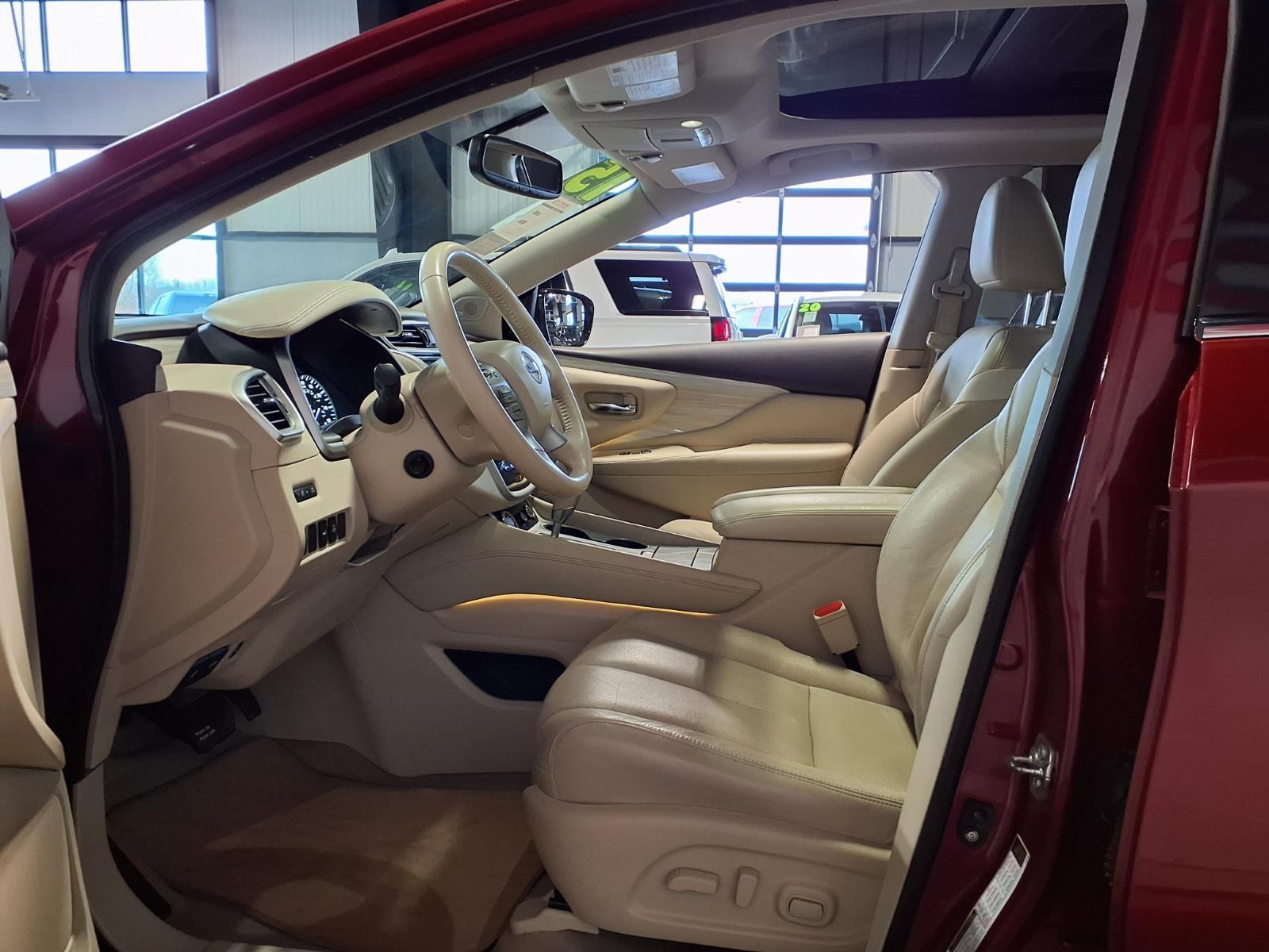 2015 Nissan Murano Platinum - Cayenne Red Metallic exterior view 14
