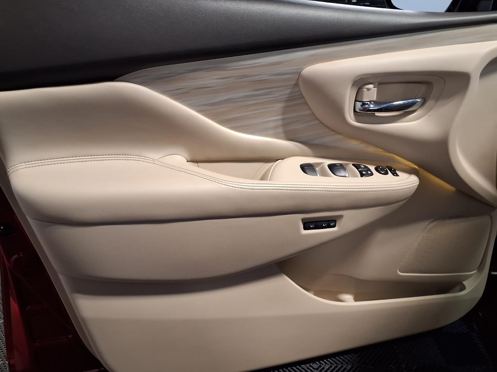 2015 Nissan Murano Platinum - Cayenne Red Metallic exterior view 15