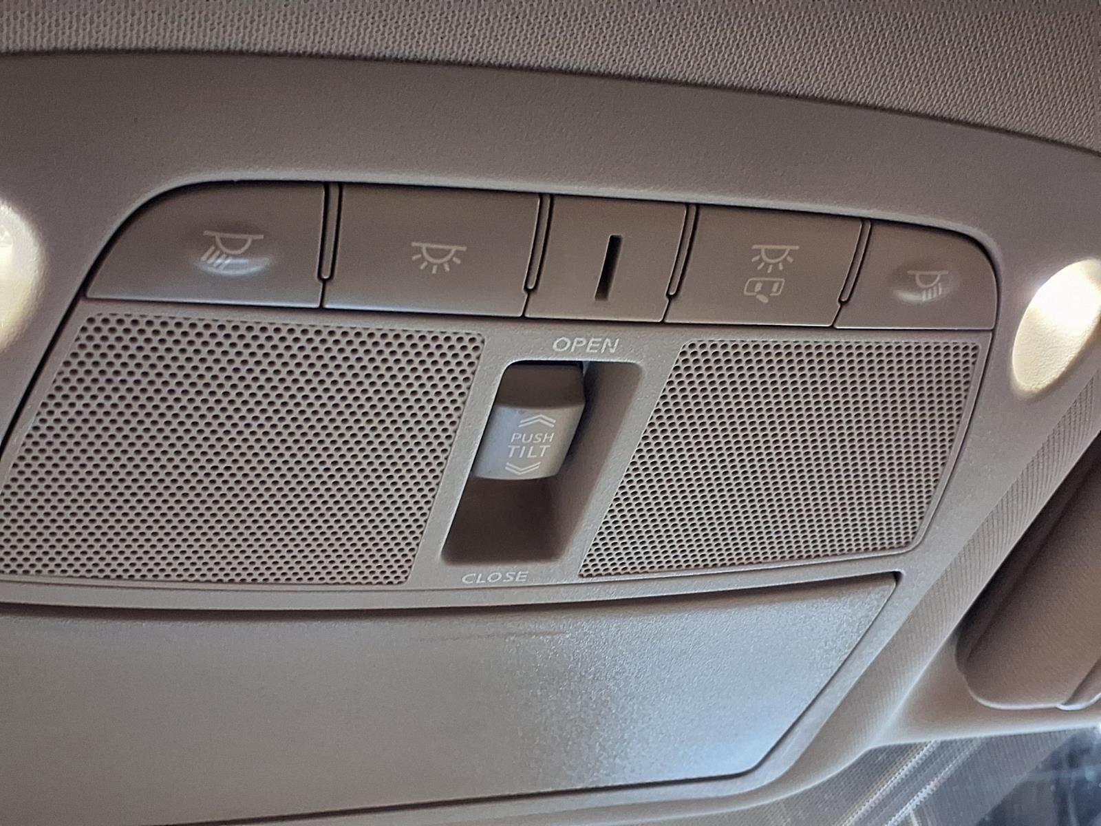 2015 Nissan Murano Platinum - Cayenne Red Metallic exterior view 17