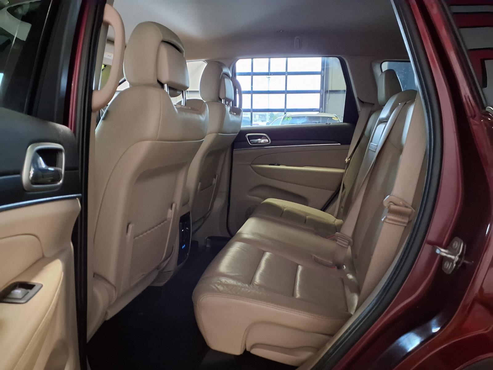 2019 Jeep Grand Cherokee Limited - Velvet Red Pearlcoat exterior view 15