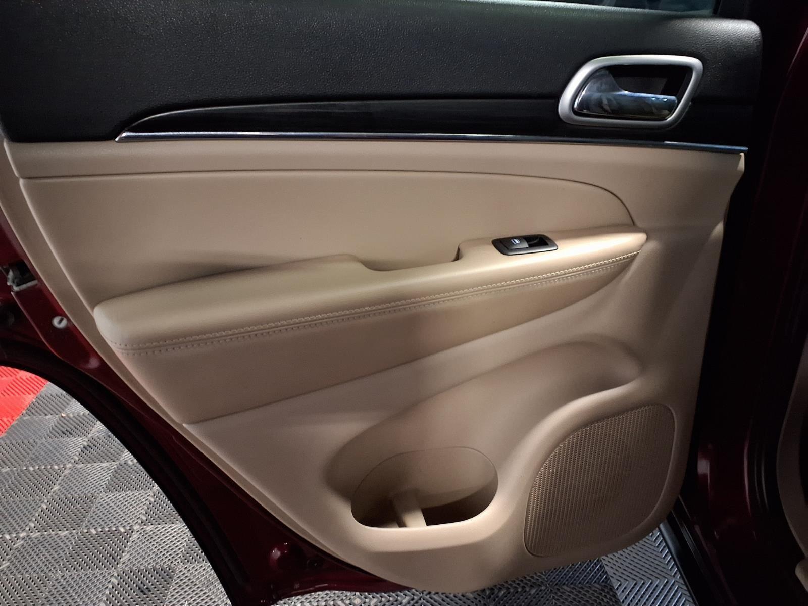 2019 Jeep Grand Cherokee Limited - Velvet Red Pearlcoat exterior view 16