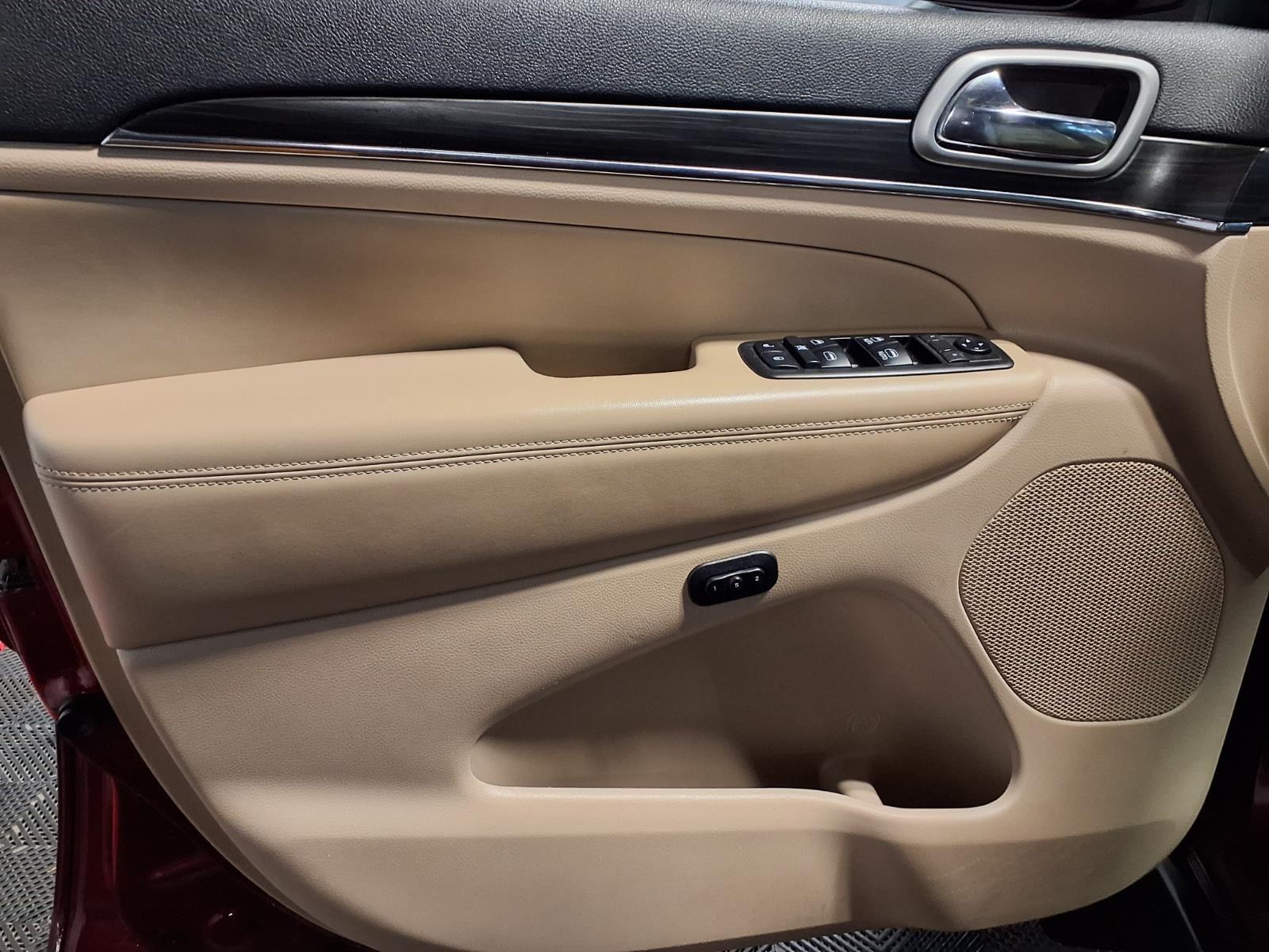 2019 Jeep Grand Cherokee Limited - Velvet Red Pearlcoat exterior view 18