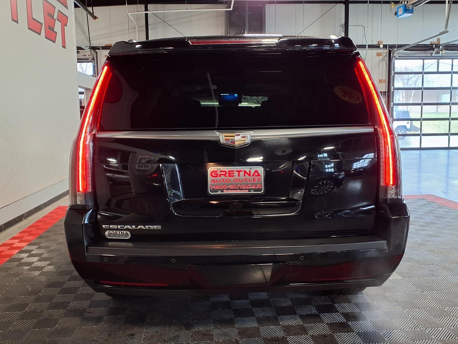 2016 Cadillac Escalade ESV Luxury Collection - Black Raven exterior view 5