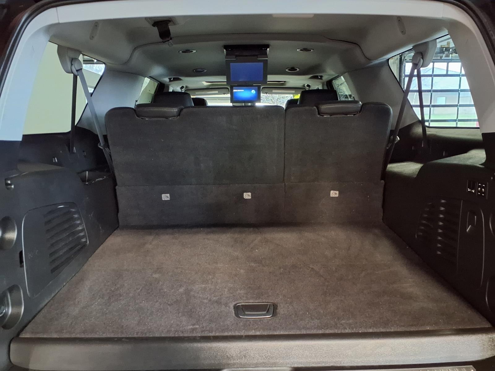 2016 Cadillac Escalade ESV Luxury Collection - Black Raven exterior view 6