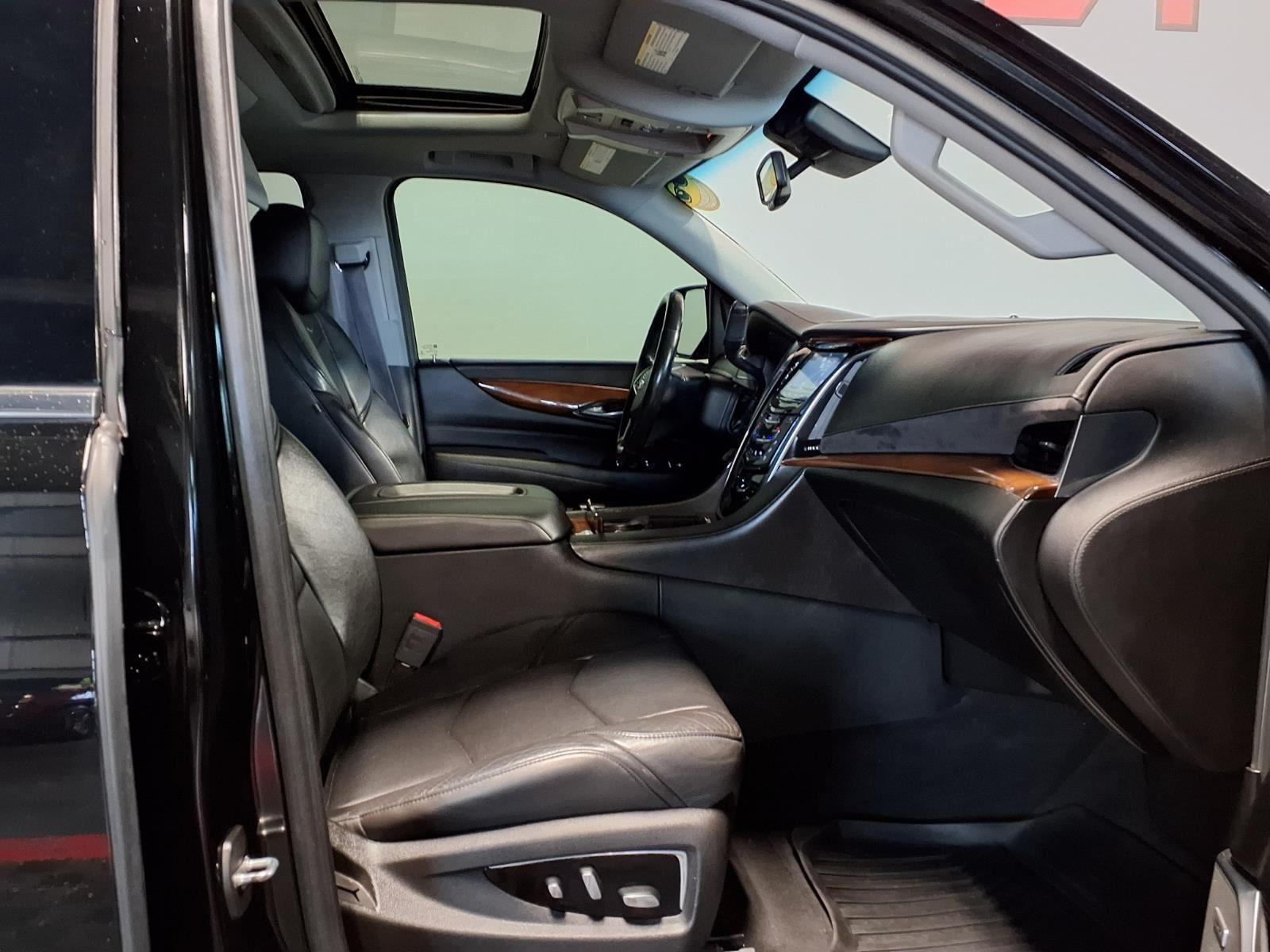 2016 Cadillac Escalade ESV Luxury Collection - Black Raven exterior view 14