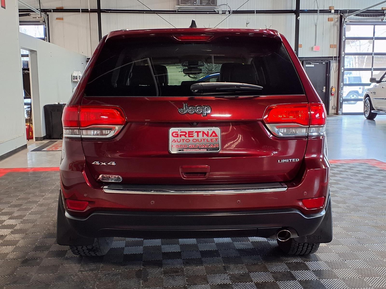 2019 Jeep Grand Cherokee Limited - Velvet Red Pearlcoat exterior view 5