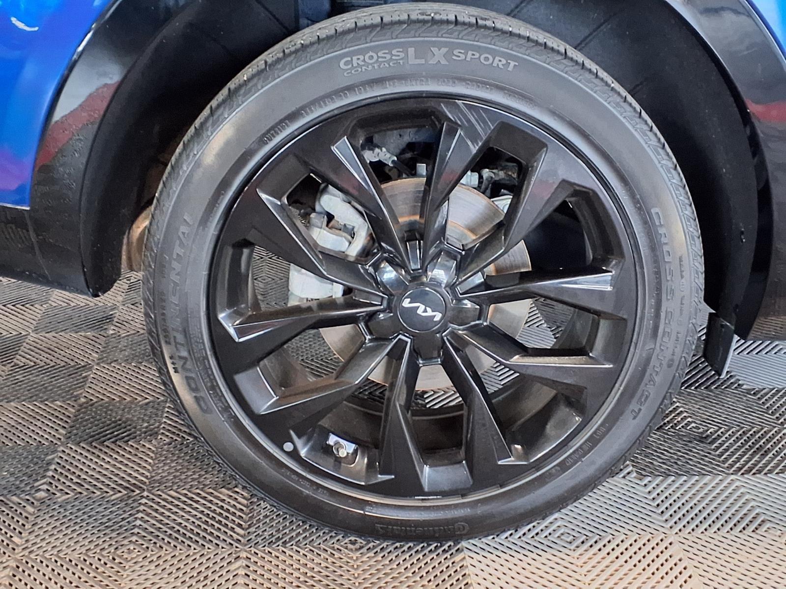 2023 Kia Sorento SX - Sapphire Blue exterior view 8