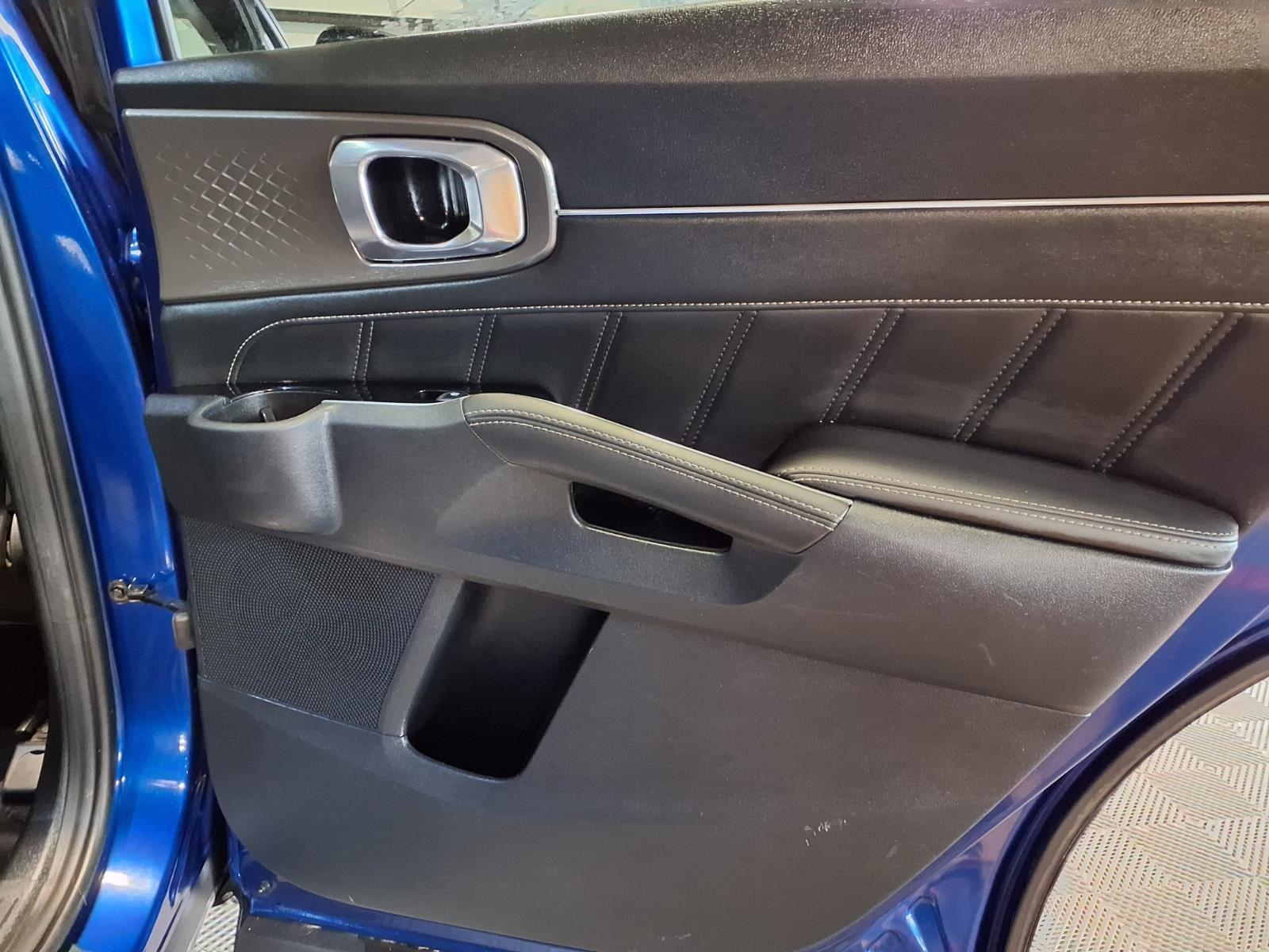 2023 Kia Sorento SX - Sapphire Blue exterior view 11