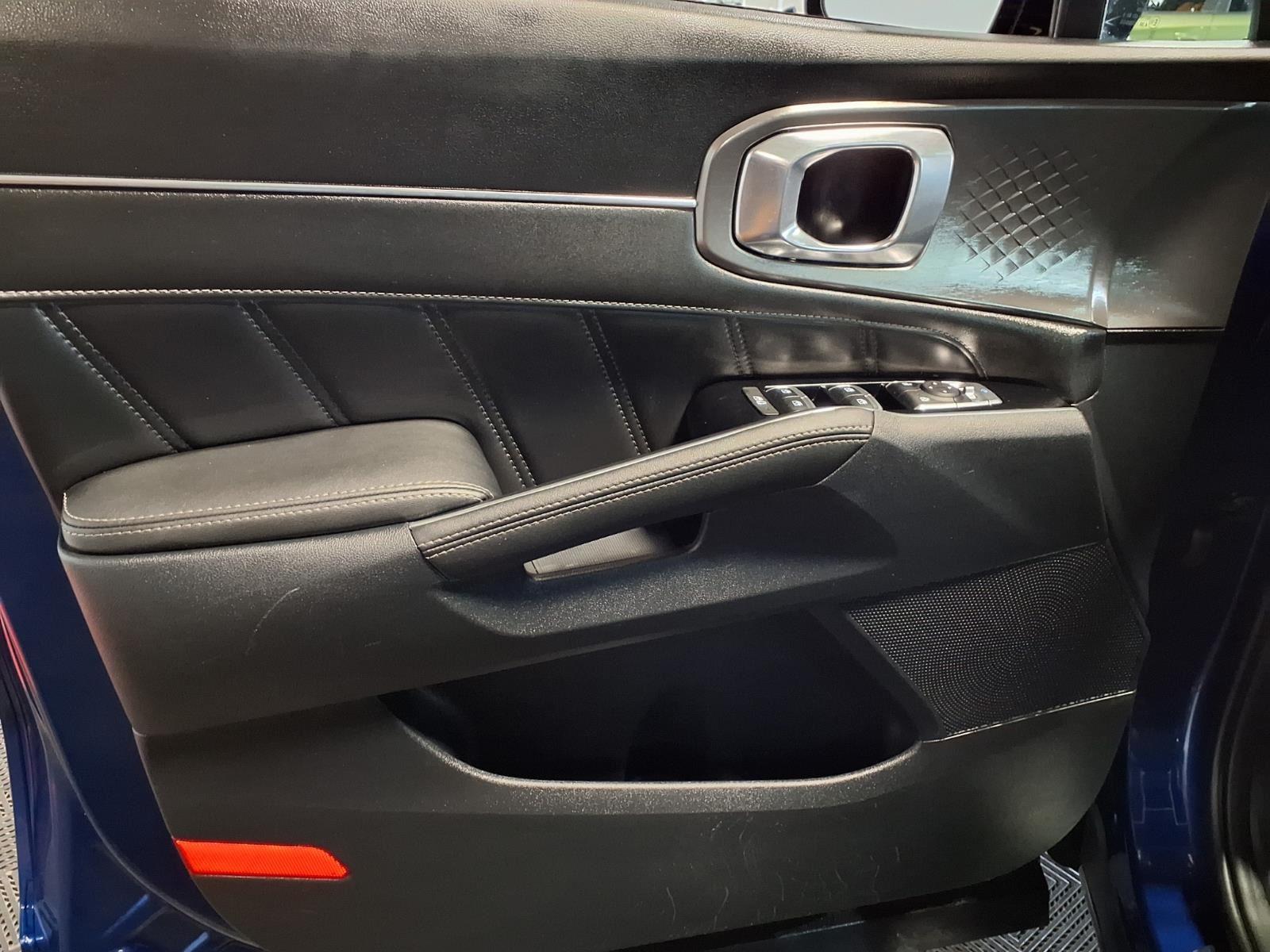 2023 Kia Sorento SX - Sapphire Blue exterior view 18