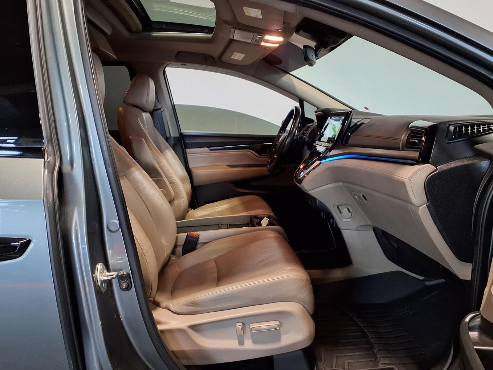 2018 Honda Odyssey Elite - Forest Mist Metallic exterior view 13