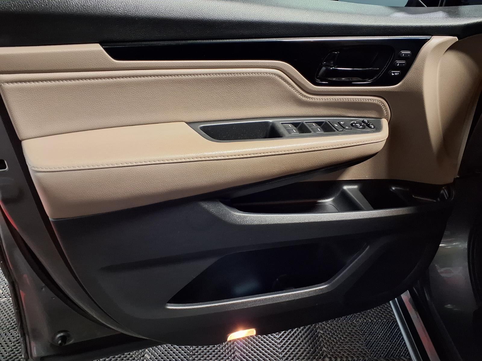 2018 Honda Odyssey Elite - Forest Mist Metallic exterior view 17