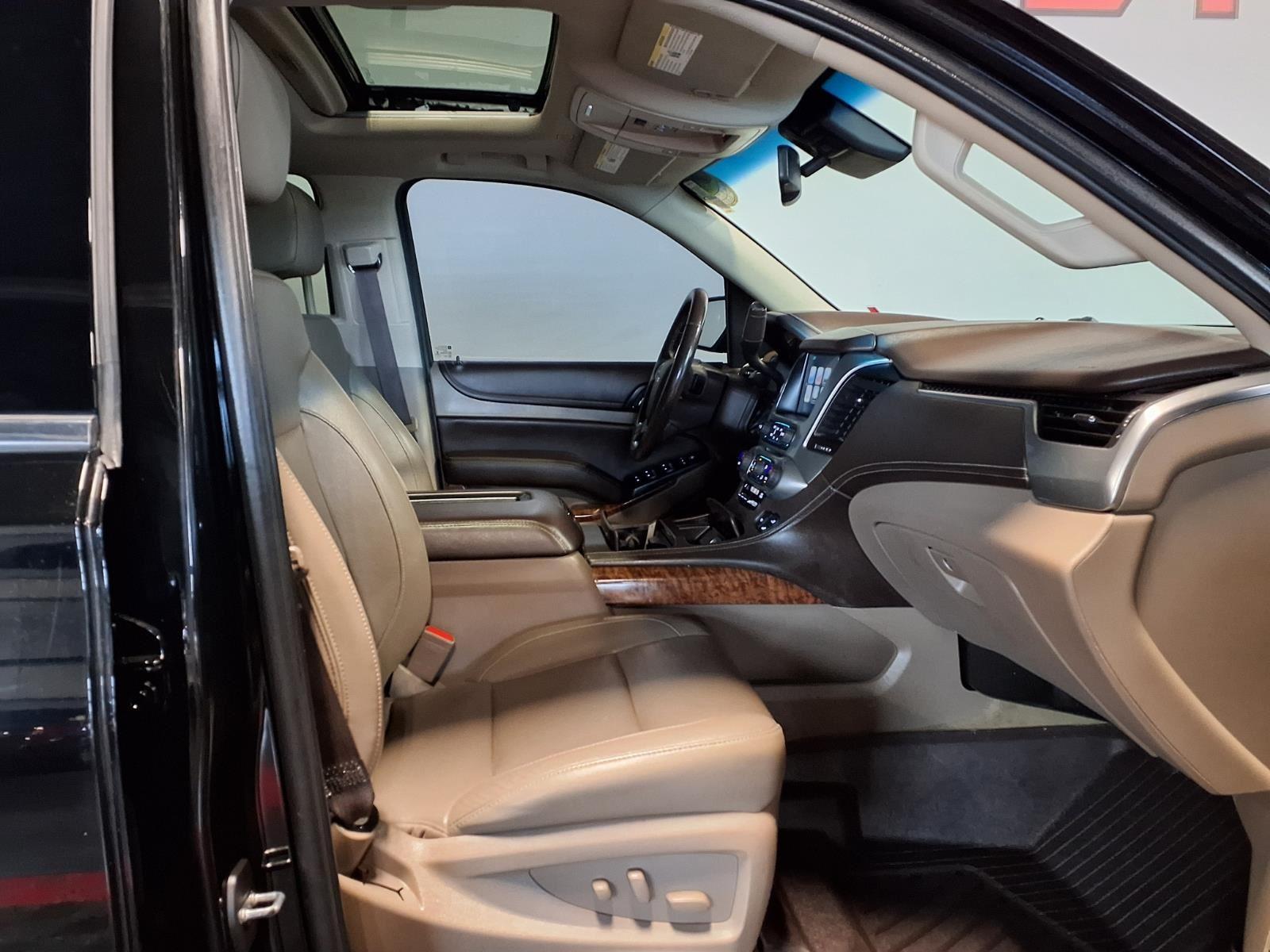 2017 Chevrolet Suburban Premier - Black exterior view 14