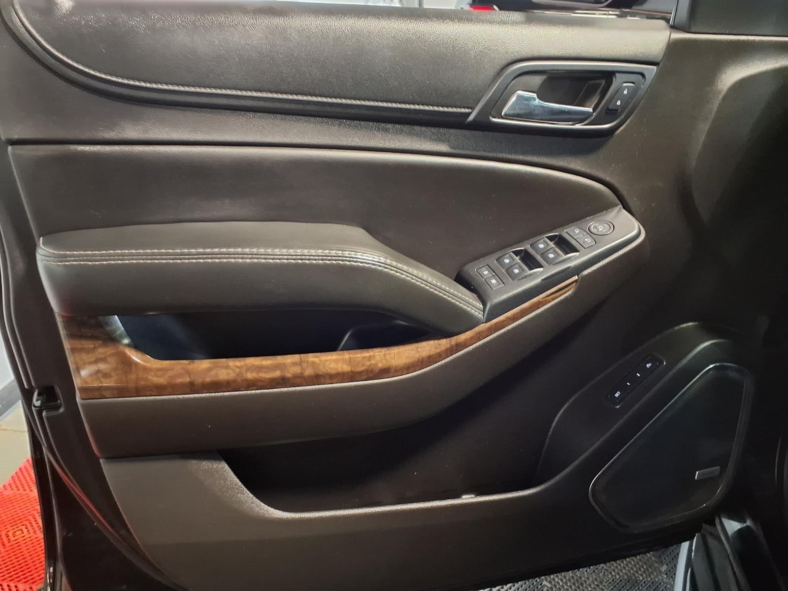 2017 Chevrolet Tahoe LT - Black exterior view 19