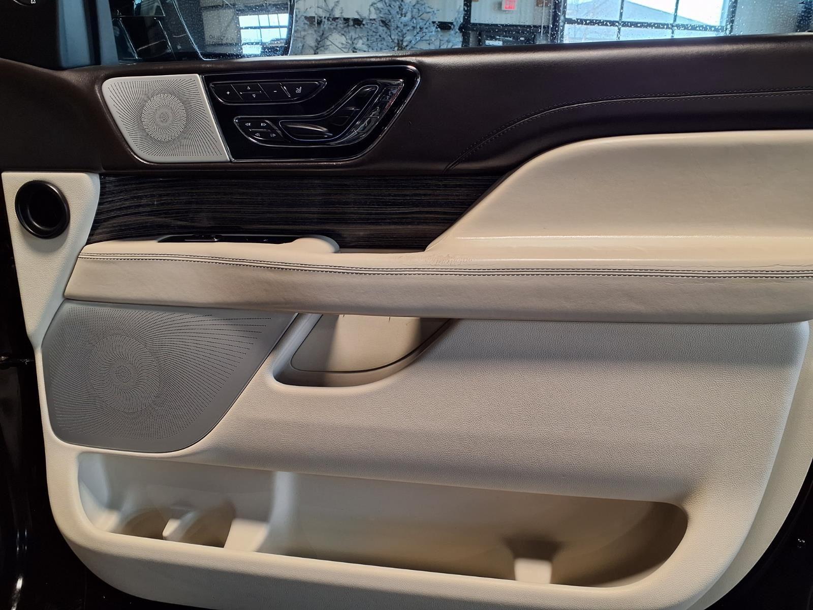 2018 Lincoln Navigator Black Label - Black Velvet exterior view 14