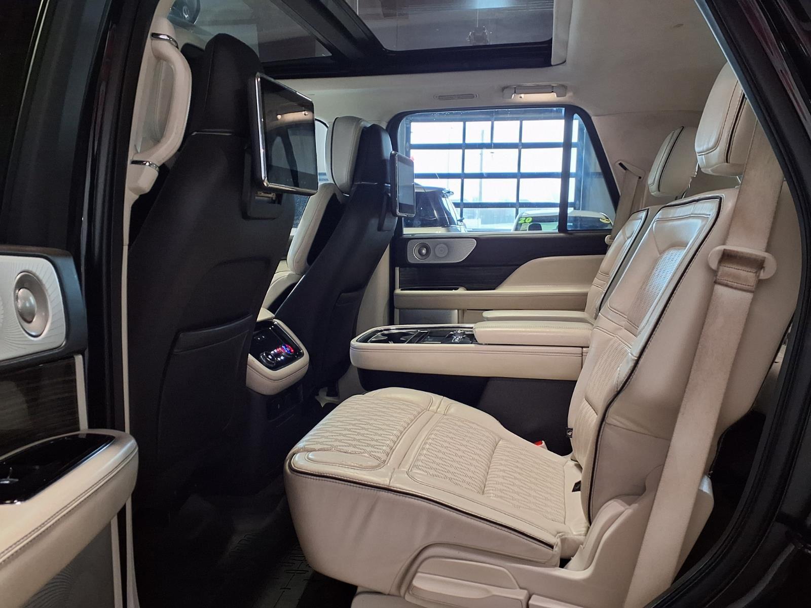 2018 Lincoln Navigator Black Label - Black Velvet exterior view 16