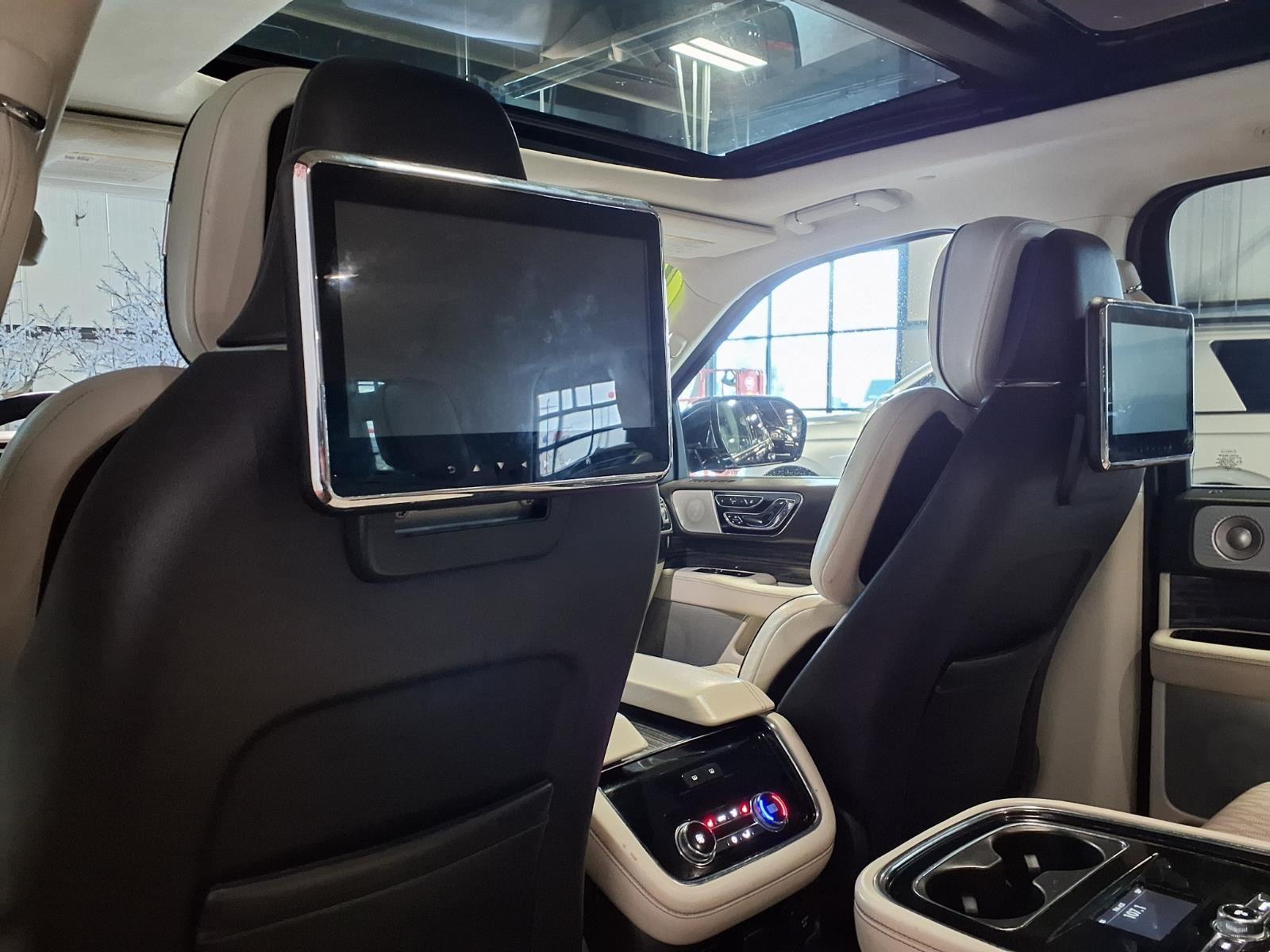 2018 Lincoln Navigator Black Label - Black Velvet exterior view 18