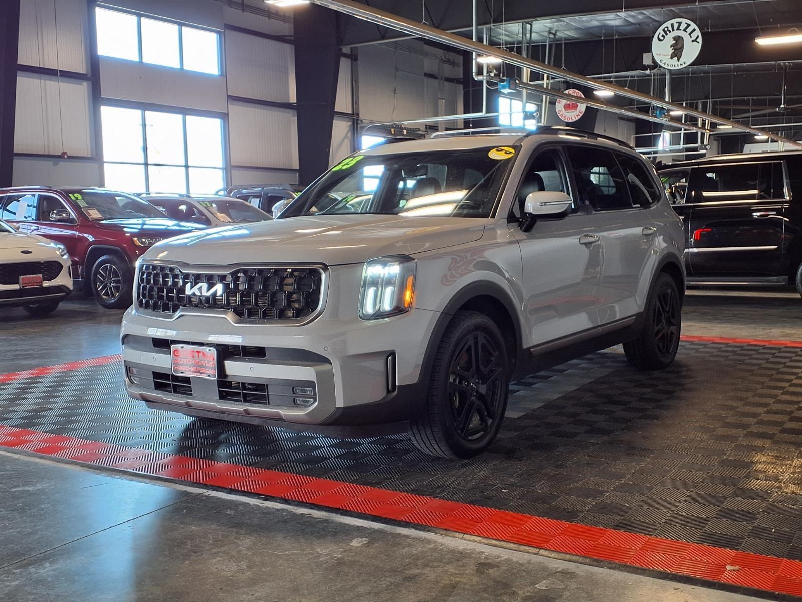 2023 Kia Telluride SX Prestige X-Line - Wolf Gray exterior view 3