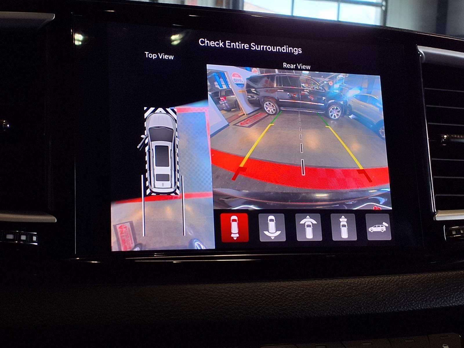 2022 Chrysler Pacifica Touring L - Brilliant Black Crystal Pearlcoat exterior view 20