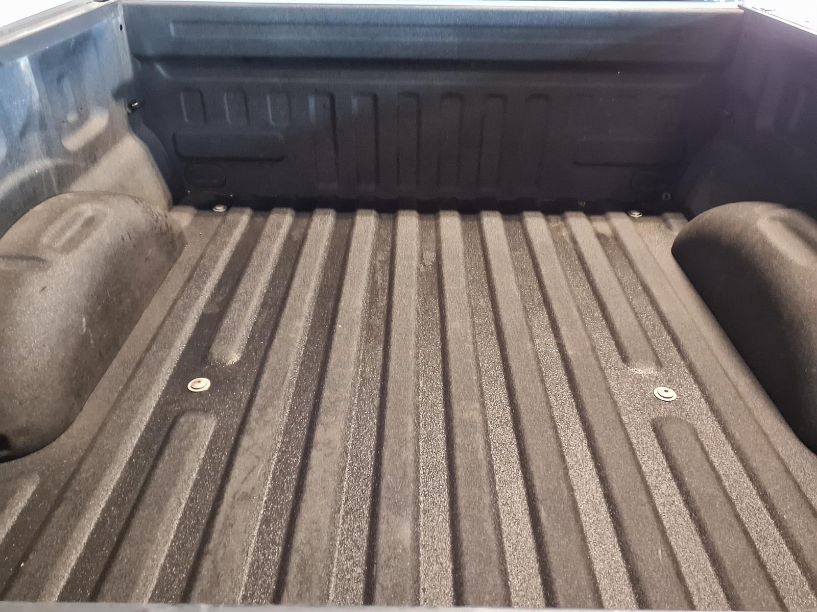 2018 Ford F-150 XLT - Oxford White exterior view 6