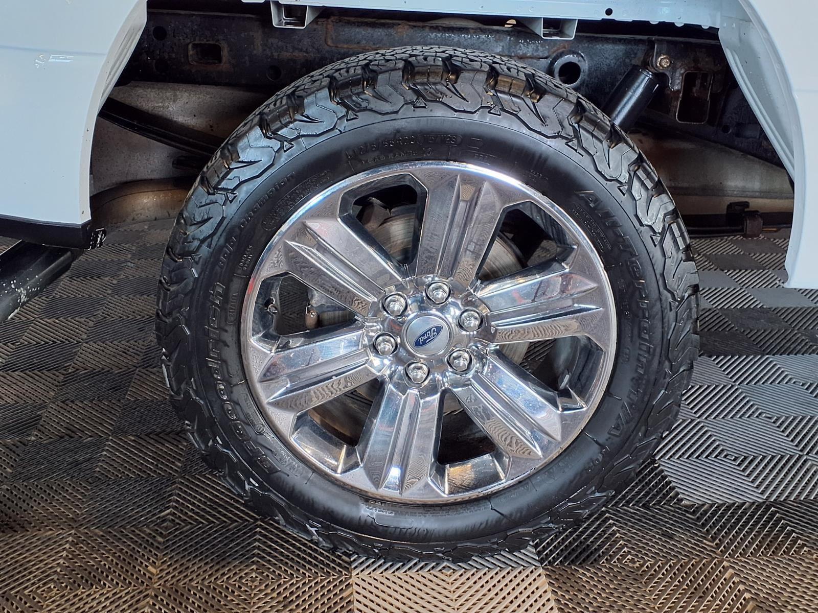 2018 Ford F-150 XLT - Oxford White exterior view 8