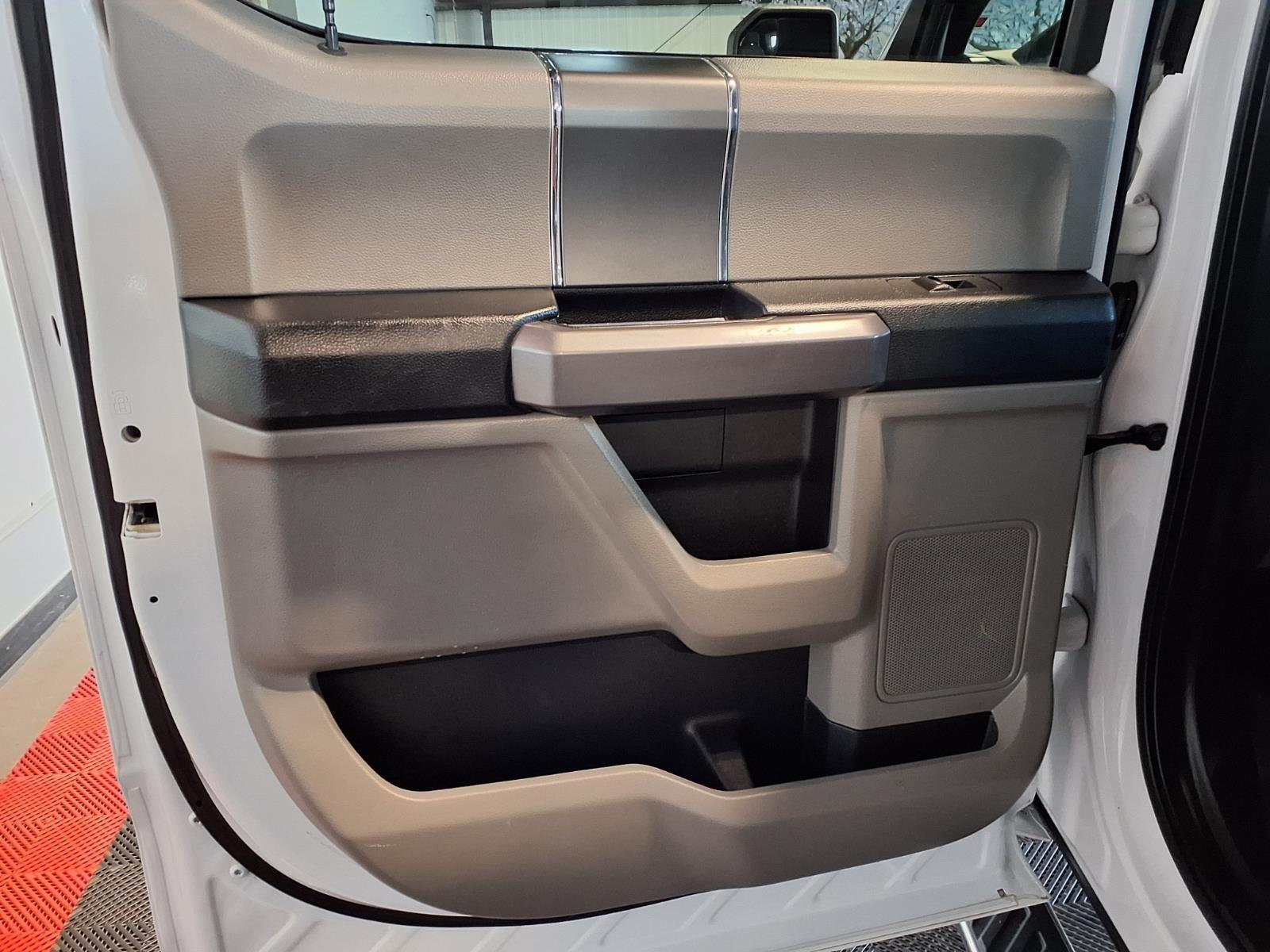 2018 Ford F-150 XLT - Oxford White exterior view 15