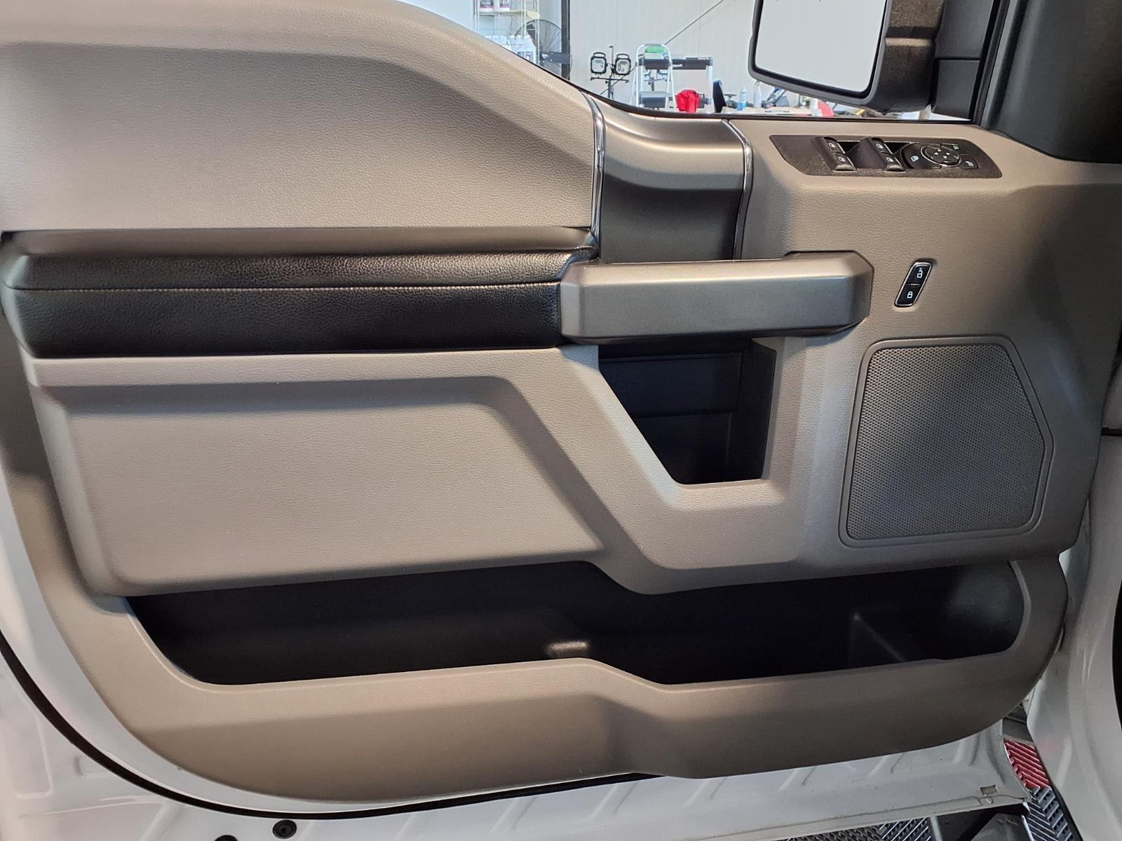 2018 Ford F-150 XLT - Oxford White exterior view 17