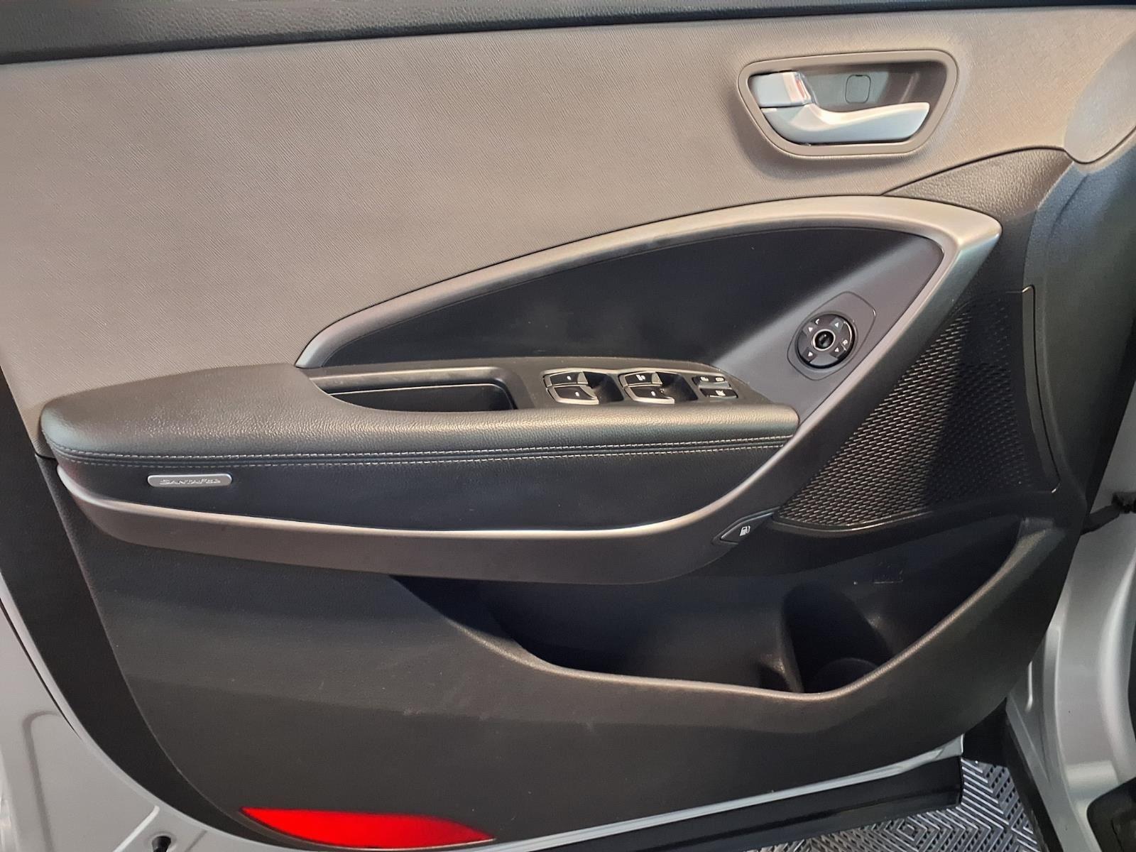 2014 Hyundai Santa Fe Sport - Moonstone Silver exterior view 13