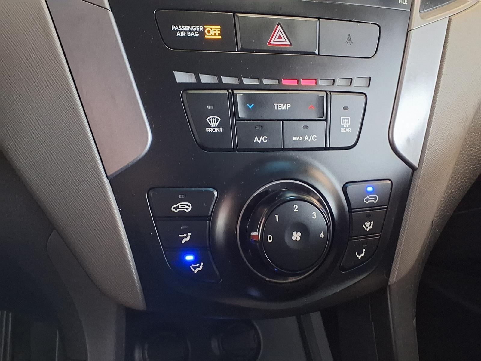 2014 Hyundai Santa Fe Sport - Moonstone Silver exterior view 17