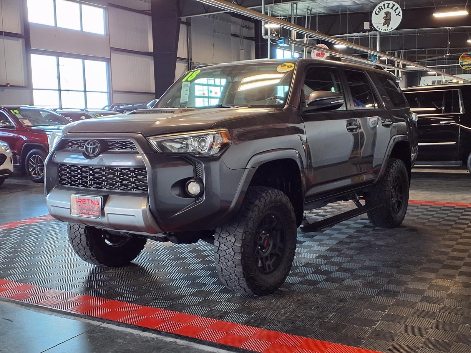2018 Toyota 4Runner Limited - Midnight Black Metallic exterior view 3