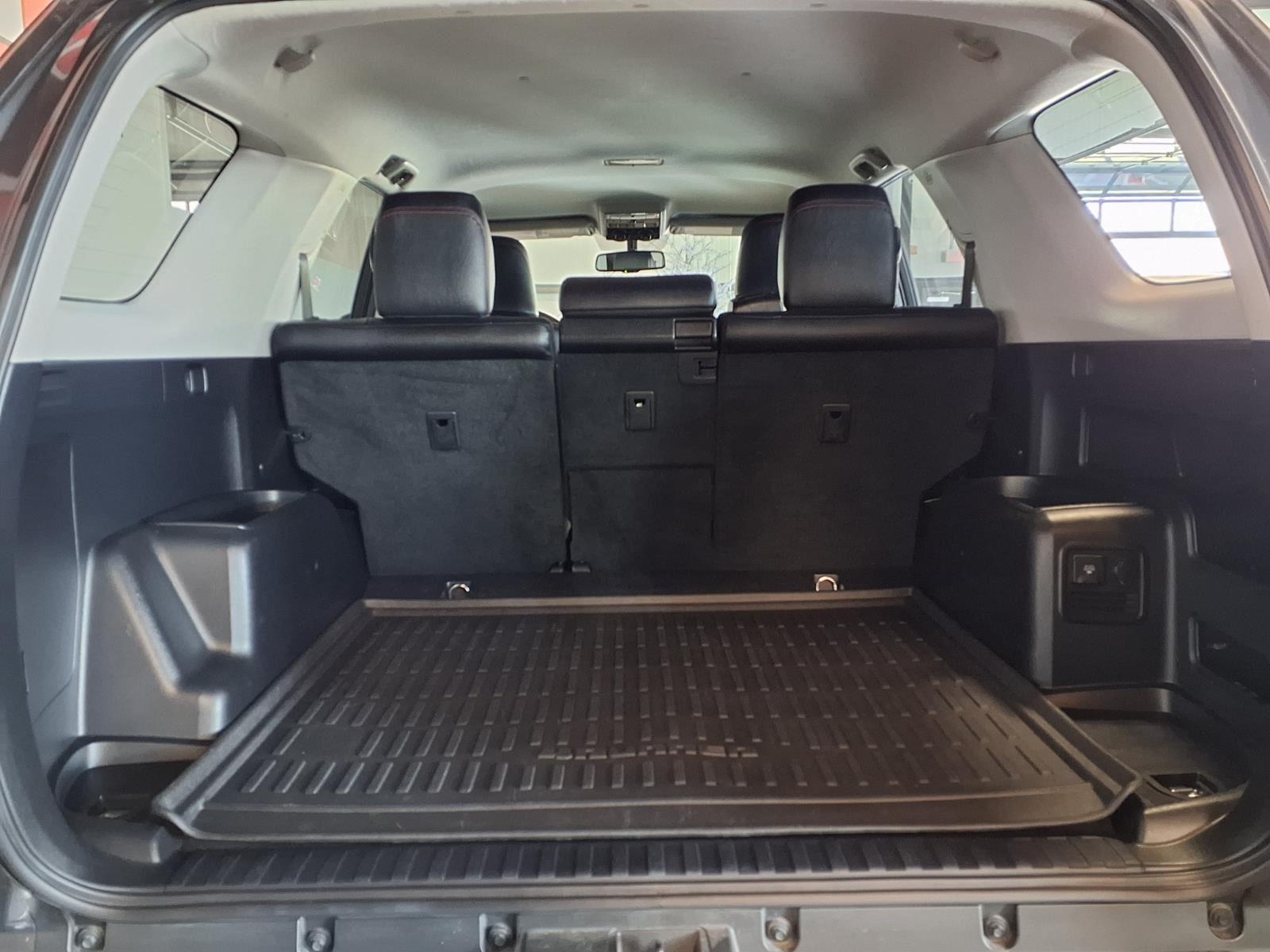 2018 Toyota 4Runner Limited - Midnight Black Metallic exterior view 6