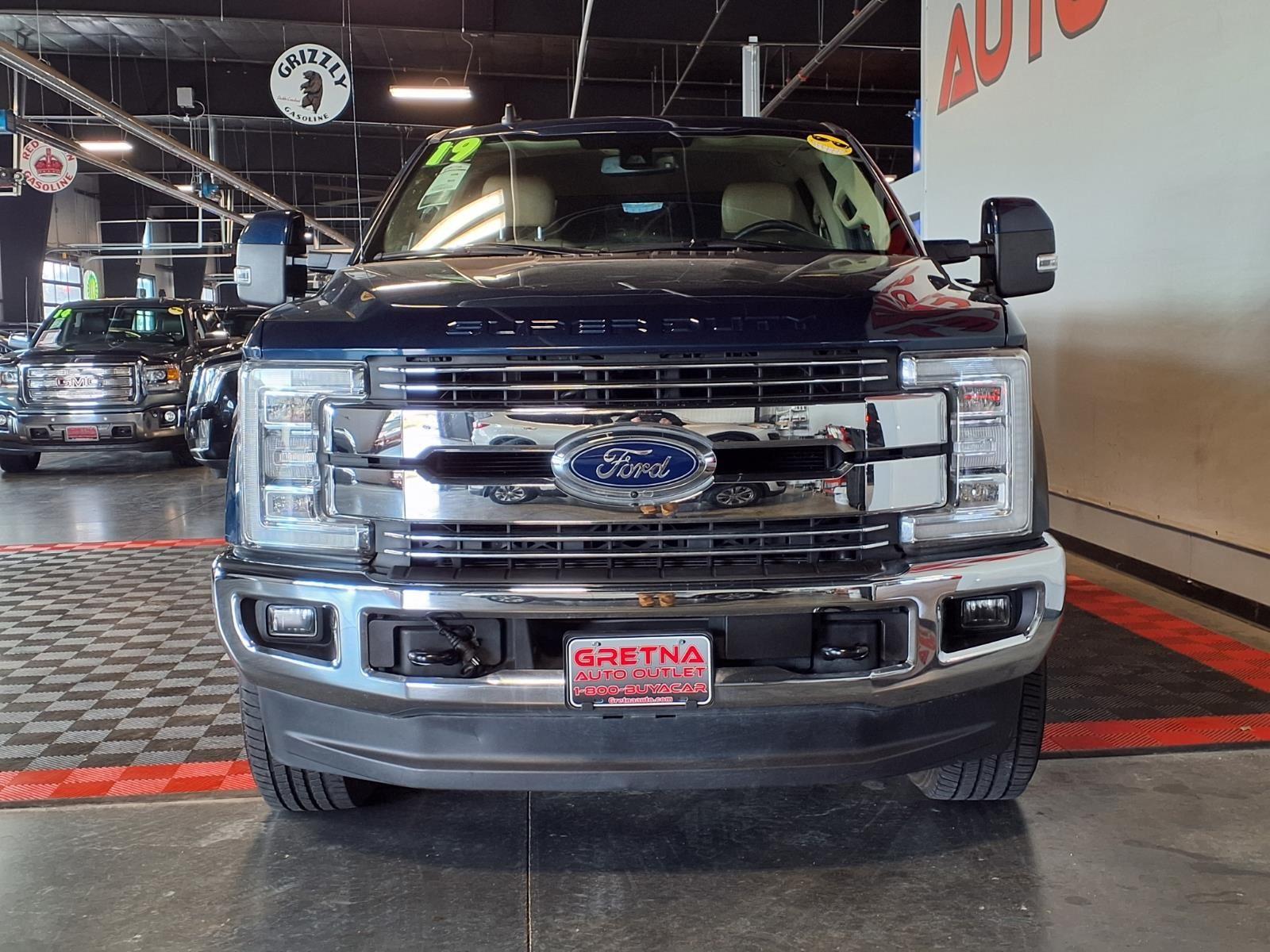 2019 Ford Super Duty F-350 SRW LARIAT - Blue Jeans Metallic exterior view 2