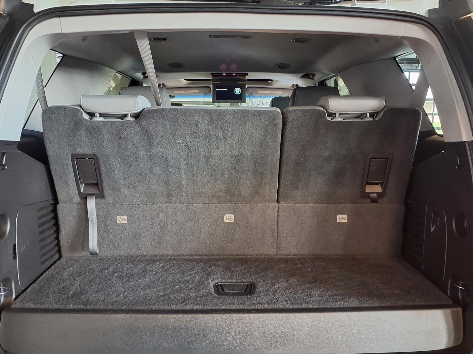 2016 Chevrolet Tahoe LT - Summit White exterior view 6