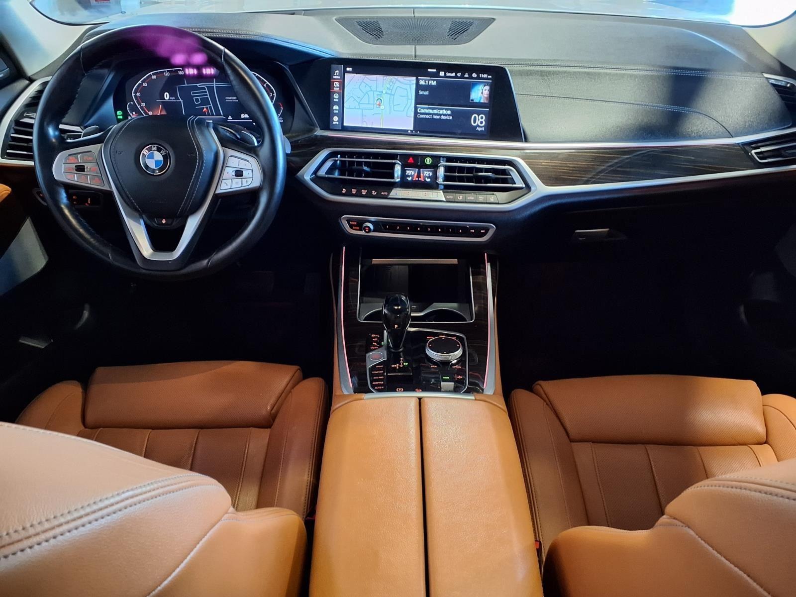 2020 BMW X7 xDrive40i - Mineral White Metallic exterior view 18