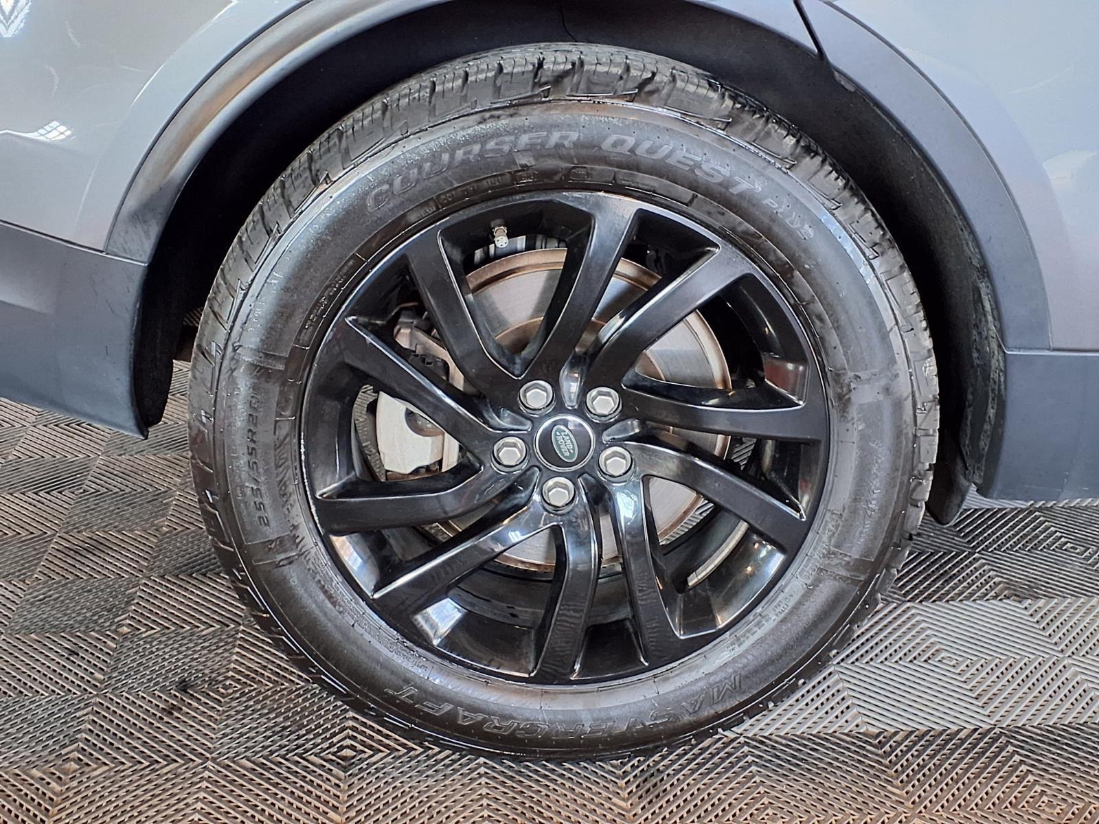 2018 Land Rover Discovery SE - Corris Gray Metallic exterior view 9