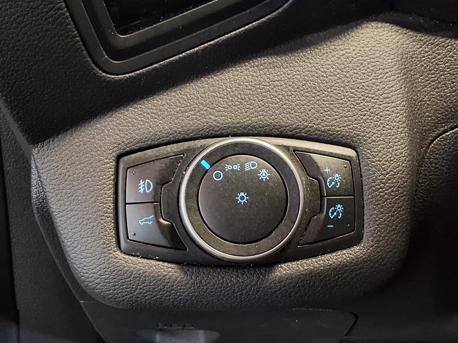 2018 Ford Escape SE - Oxford White exterior view 19