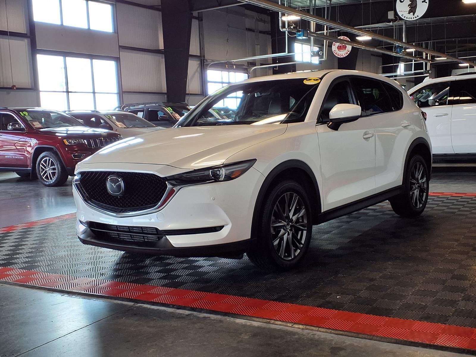 2021 Mazda CX-5 Signature - Snowflake White Pearl Mica exterior view 3
