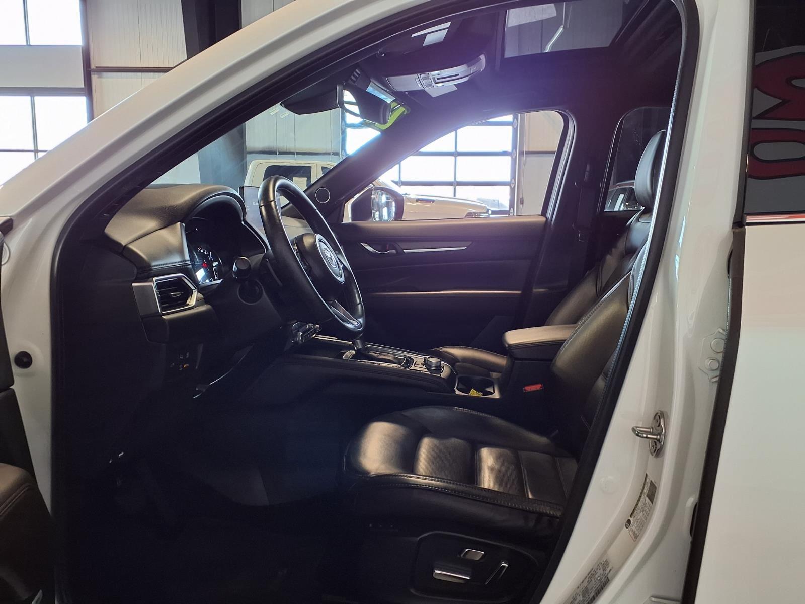 2021 Mazda CX-5 Signature - Snowflake White Pearl Mica exterior view 18