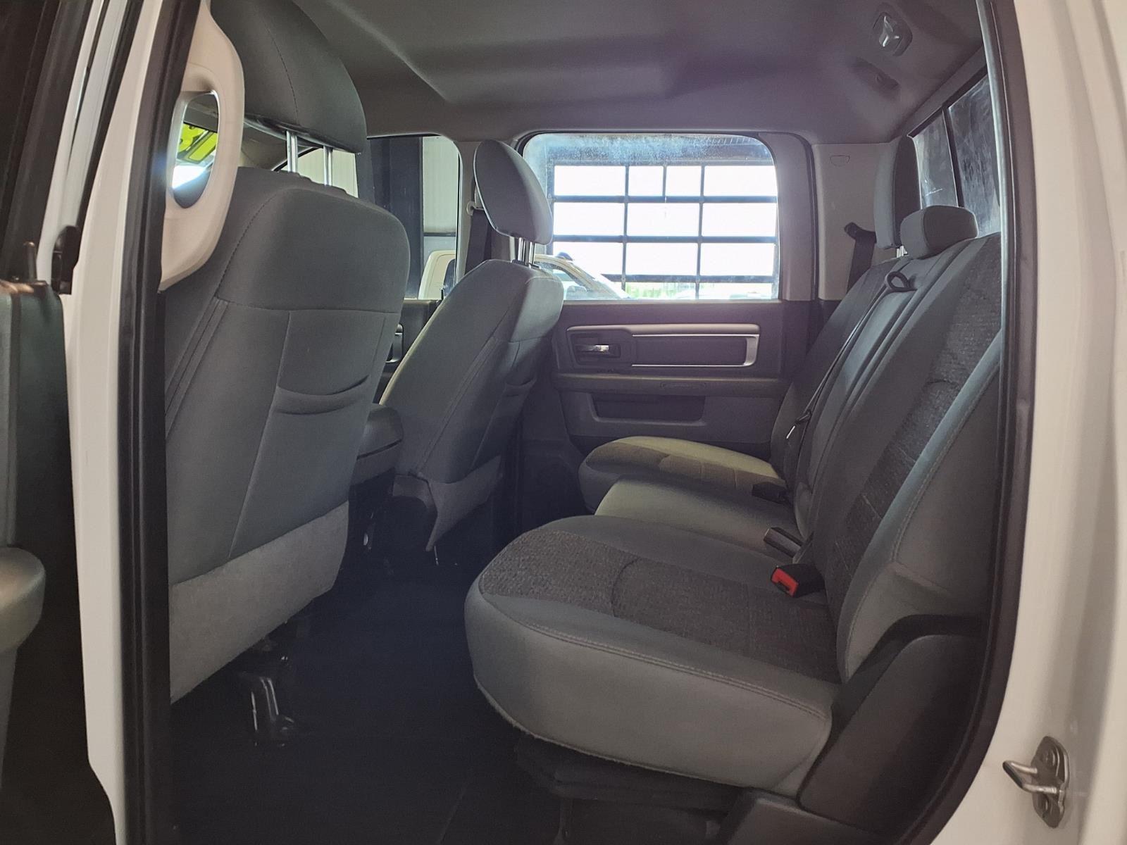 2018 Ram 1500 Big Horn - Bright White Clearcoat exterior view 12