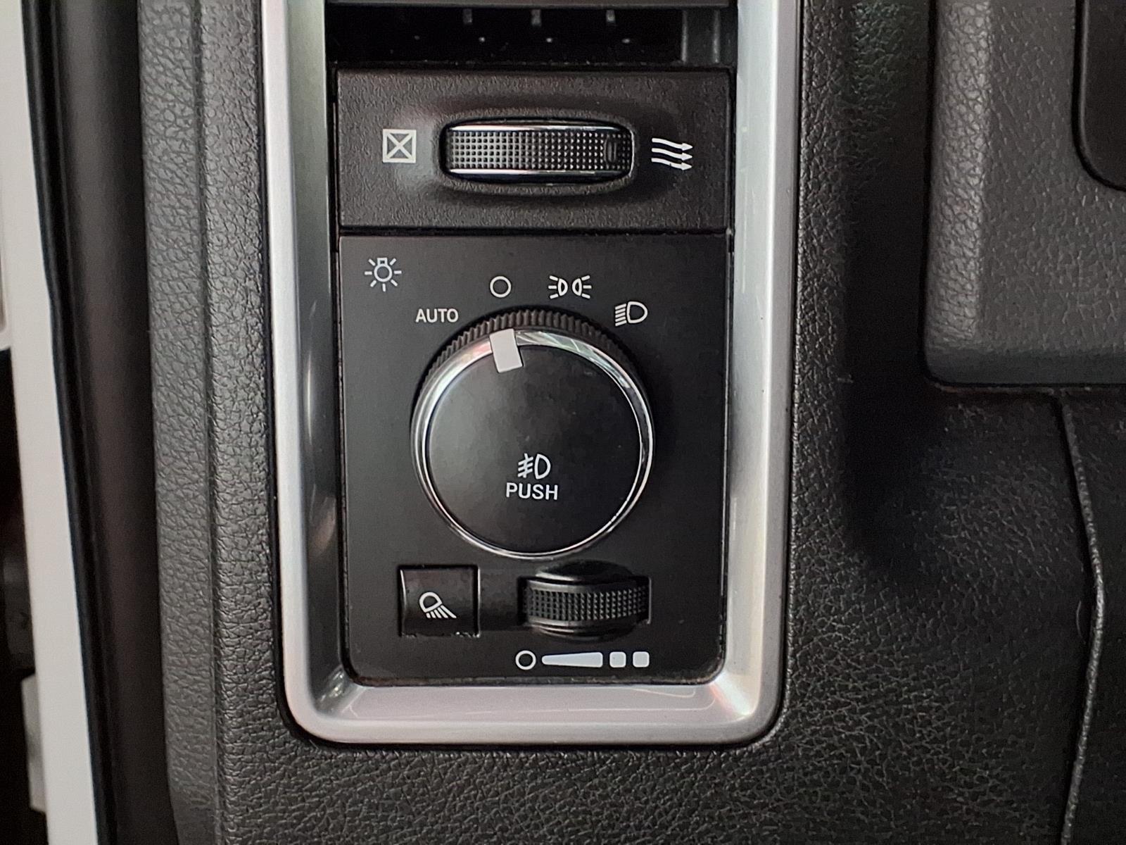 2018 Ram 1500 Big Horn - Bright White Clearcoat exterior view 17