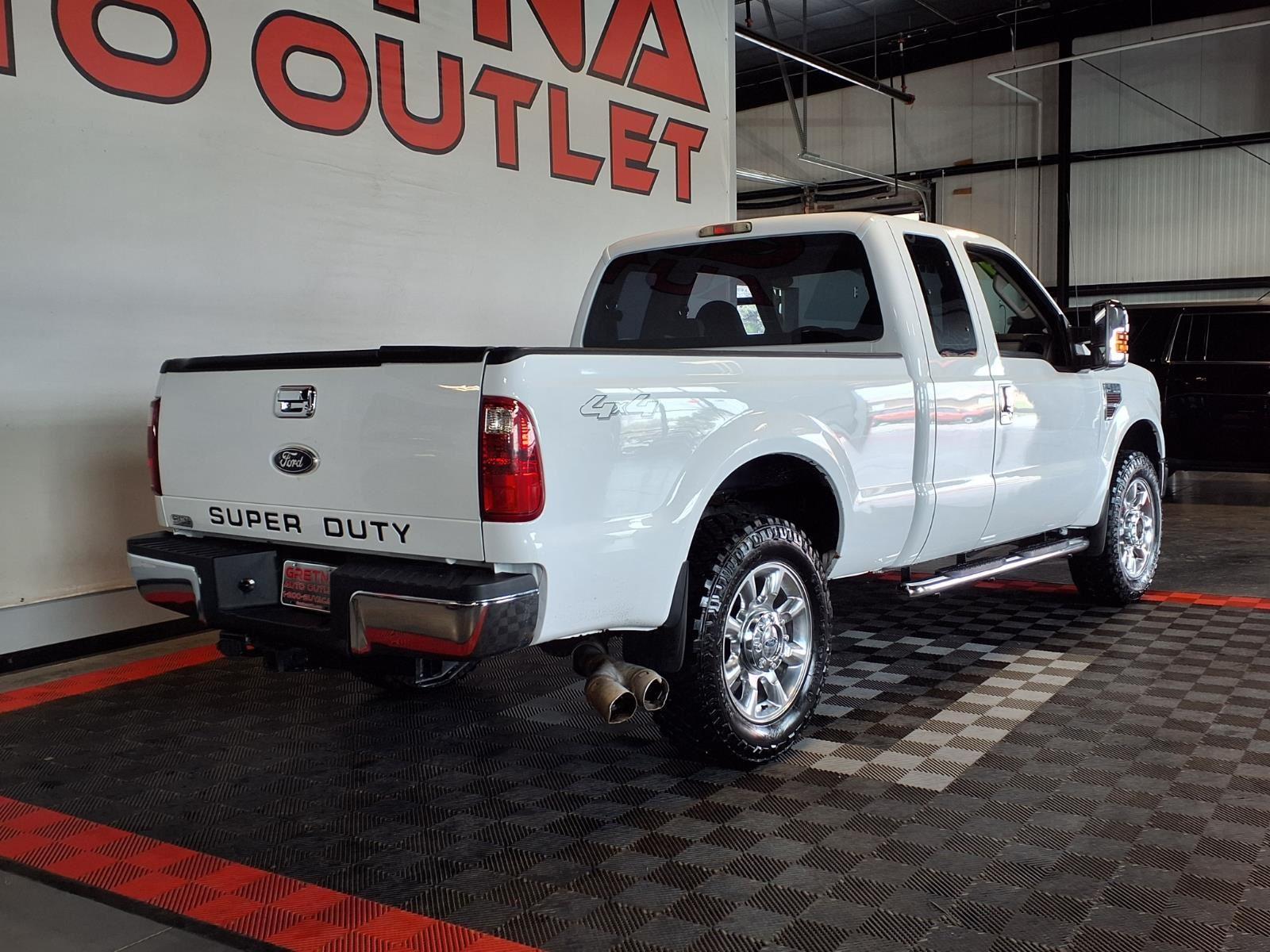 2009 Ford Super Duty F-250 SRW XL - Oxford White Clearcoat exterior view 7