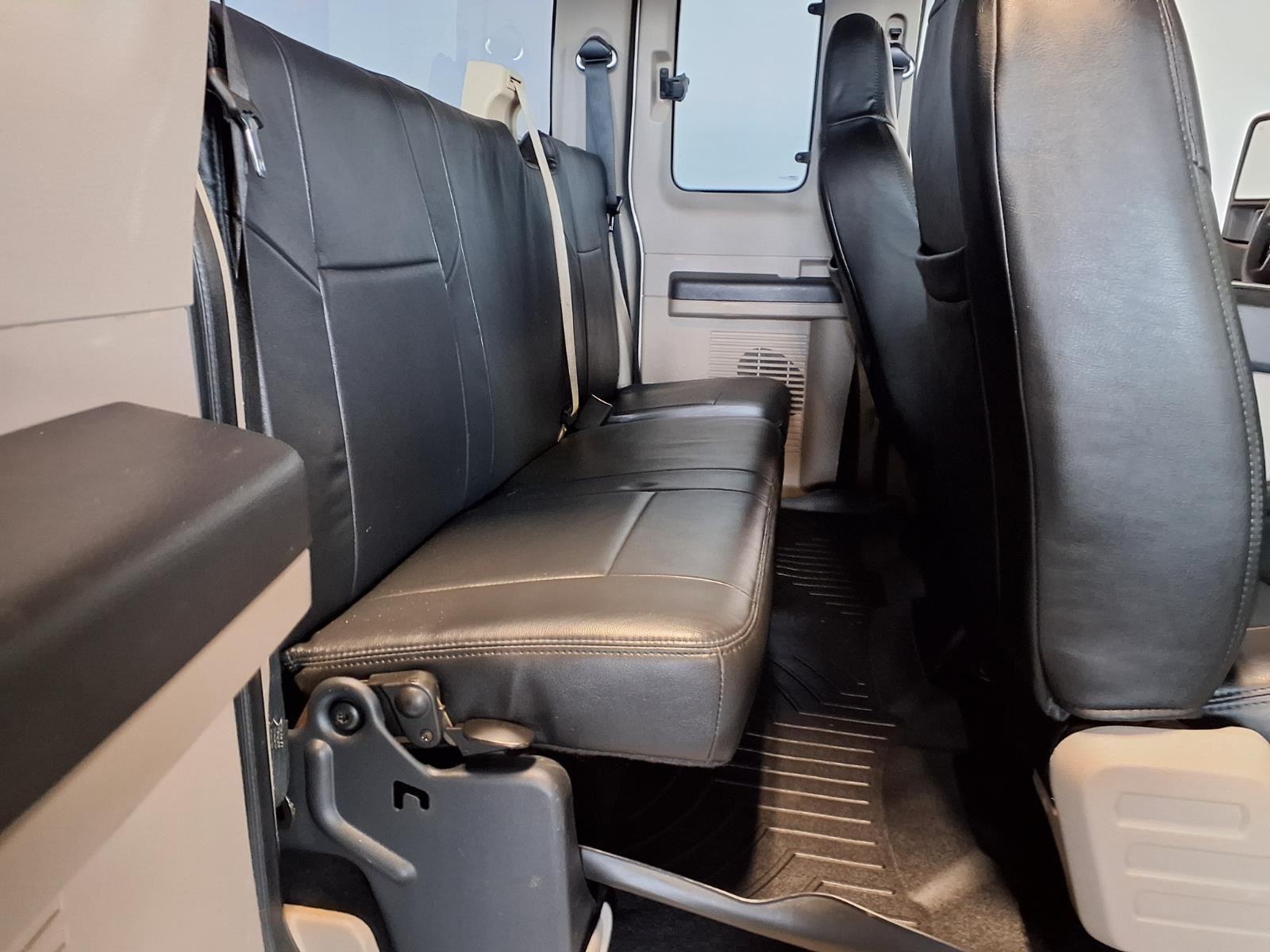 2009 Ford Super Duty F-250 SRW XL - Oxford White Clearcoat exterior view 12