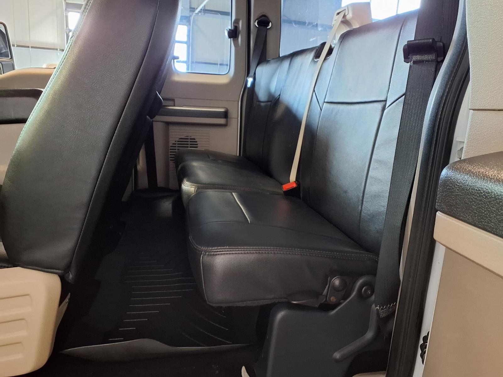 2009 Ford Super Duty F-250 SRW XL - Oxford White Clearcoat exterior view 16