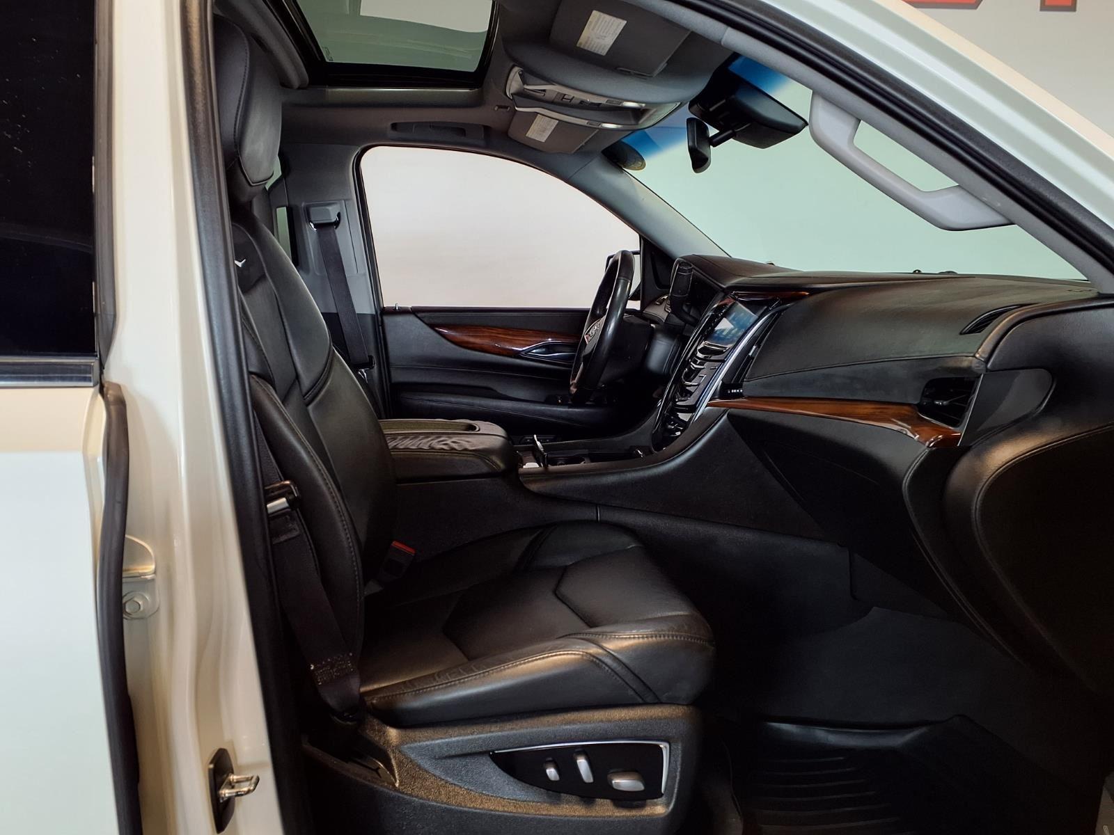 2015 Cadillac Escalade Premium - White Diamond Tricoat exterior view 13