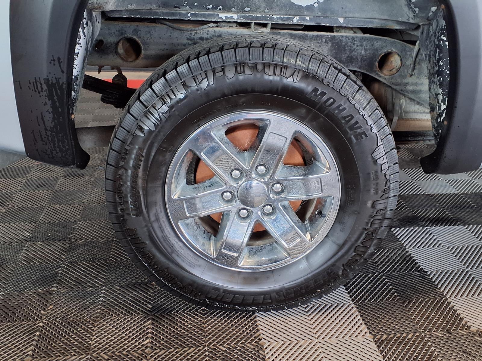 2012 GMC Sierra 1500 SLE - Quicksilver Metallic exterior view 8