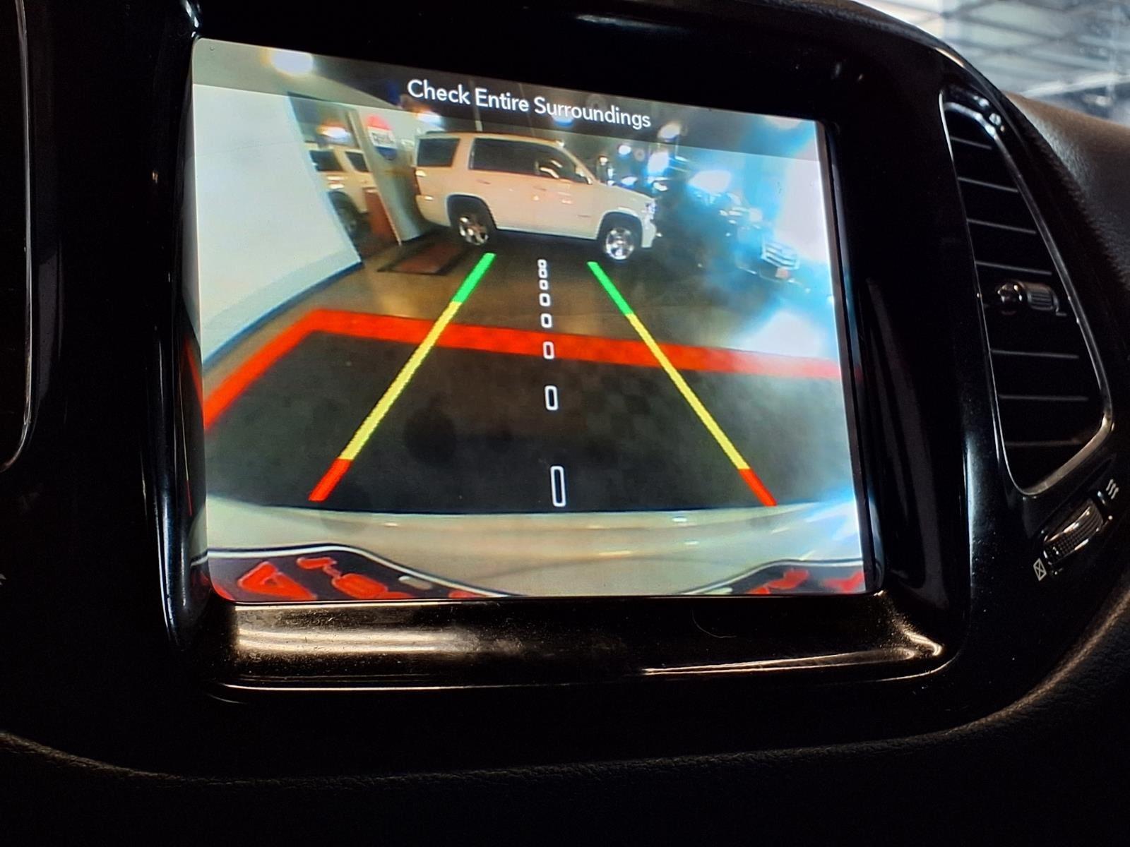 2018 Jeep Compass Limited - Pearl White Tri-Coat exterior view 20