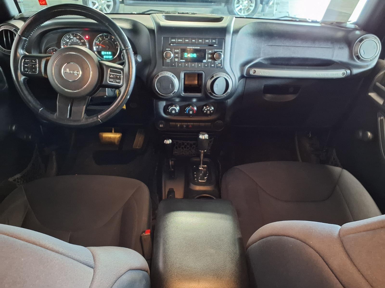 2015 Jeep Wrangler Unlimited Sport - Black Clearcoat exterior view 14