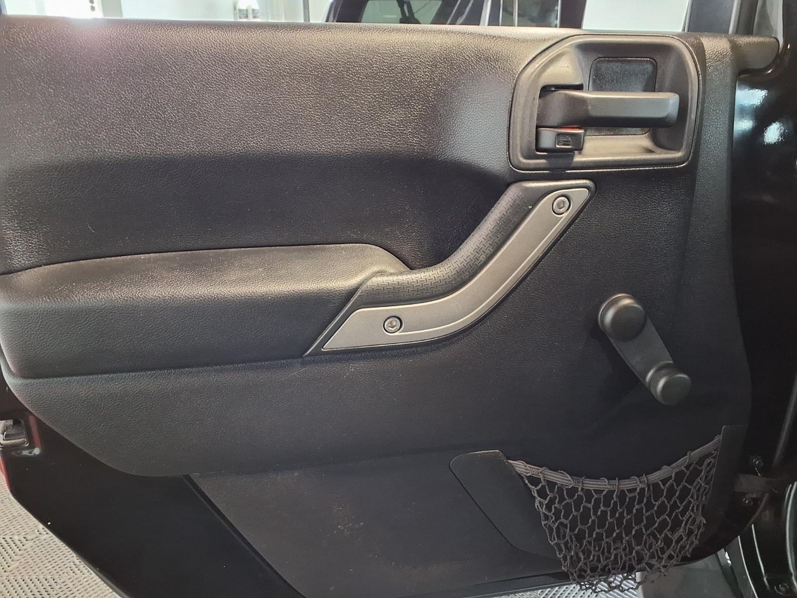 2015 Jeep Wrangler Unlimited Sport - Black Clearcoat exterior view 15