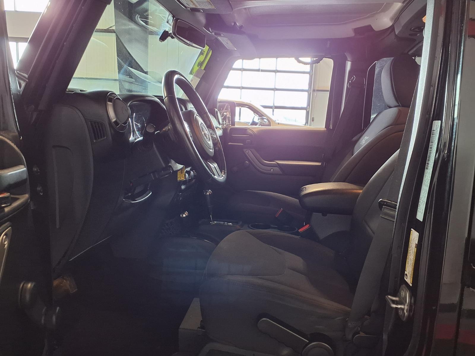 2015 Jeep Wrangler Unlimited Sport - Black Clearcoat exterior view 16